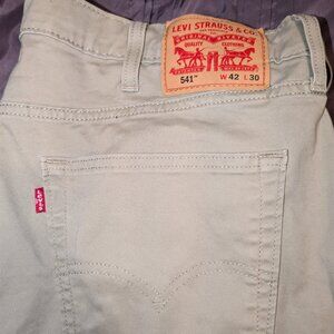 Levi’s 541 Athletic Taper Khakis - 42x30 - Like New Condition